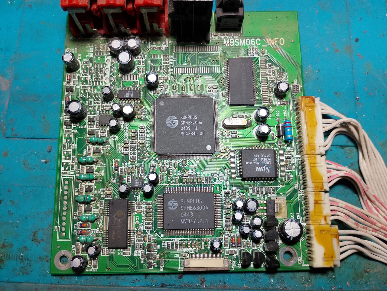 SPHE8200A chip on another DVD board